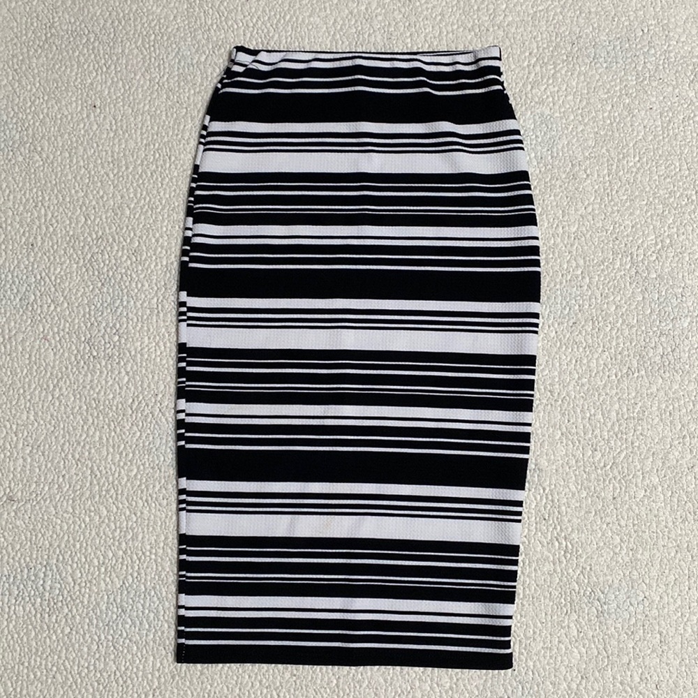 Size small pencil skirt
